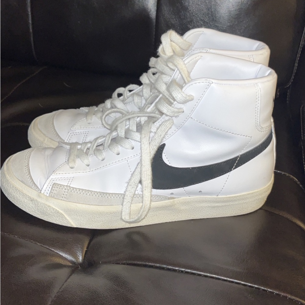 Nike blazers women 8.5